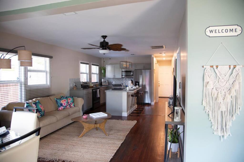 Two Bedroom Ranch With Private Deck Close To Beach Lake Worth Beach Exteriér fotografie